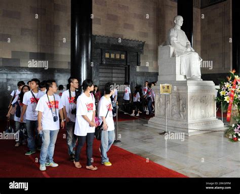 1911 Revolution Sun Yat Sen Hi Res Stock Photography And Images Alamy