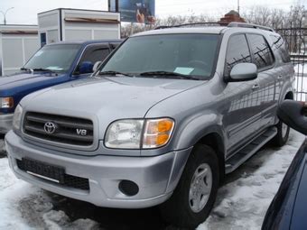 2001 Toyota Sequoia specs