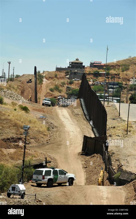 Replacement of the border wall at Nogales, Arizona, USA, and Nogales ...