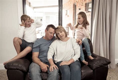 Covid Aislamiento Y Salud Mental Los Padres Estresados Que Luchan