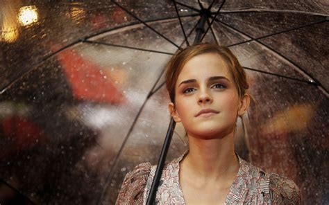 Emma Watson Hd Wallpaper Captivating Elegance Under The Rain