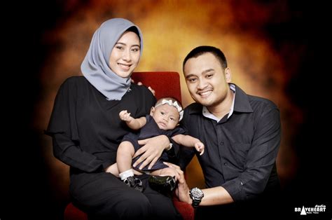 Background Foto Studio Keluarga Tapara Pustaka