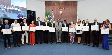 Reitor da Uece recebe homenagem da Câmara Municipal de Fortaleza