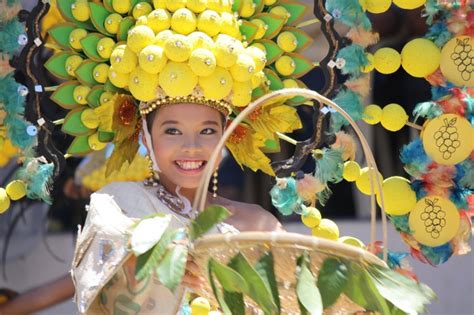 Lanzones Festival In Camiguin Lanzones Festival Festival Sinulog