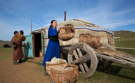 Mongol Nomadic Show