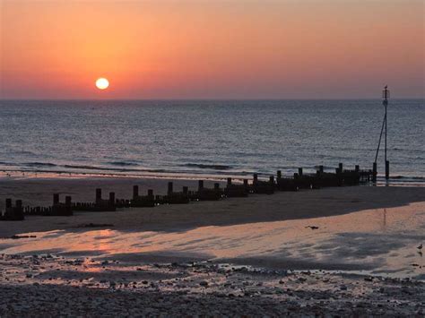 Hunstanton Sunset Photo Uk Beach Guide