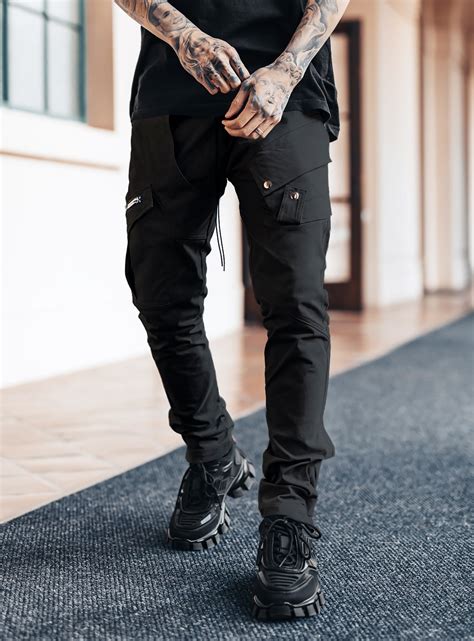 Utility Cargo Pants V11 In Black Prstge