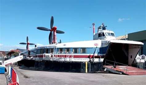 VOS pay a visit to the Hovercraft Museum in Lee-On-Solent