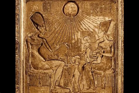 Stela of Akhenaten and his family