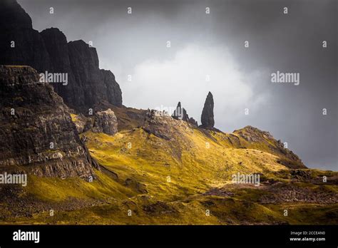 Rock Formations Isle Of Skye Hi Res Stock Photography And Images Alamy