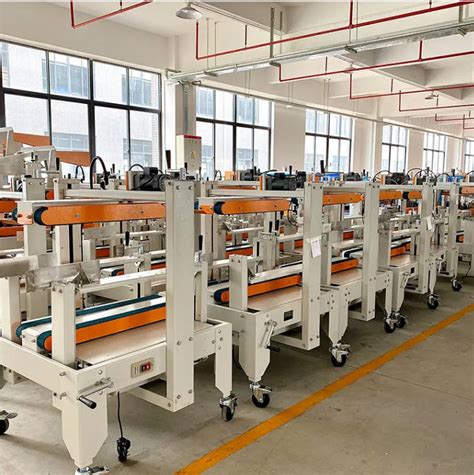 China Automatic Adhesive Tape Carton Box Sealing Packing Machine