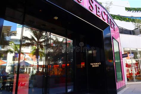 Victoria S Secret American Lingerie Clothing And Beauty Retailer