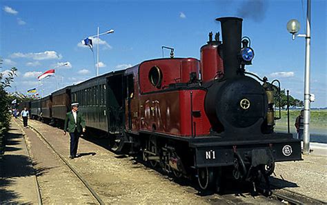 Le Petit Train De La Baie De Somme Transport Saint Valery Sur Somme