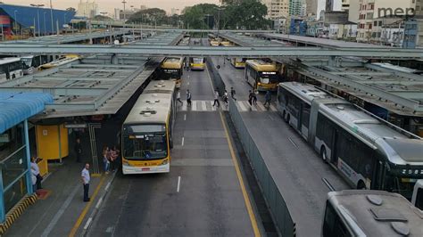 SÓ ÔNIBUS Visão da passarela no Term Pq Dom Pedro II YouTube