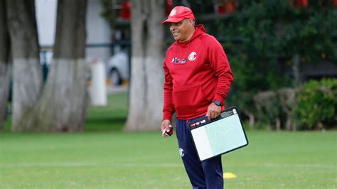 Carlos María Morales suplirá a Ignacio Ambriz como entrenador del Toluca