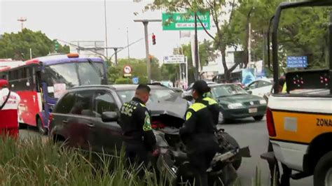 En Vivo Persona De La Tercera Edad Provoca Fuerte Choque En La Calzada