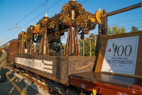 Treno Della Memoria La Storia Di Ferma Sui Binari Della Stazione