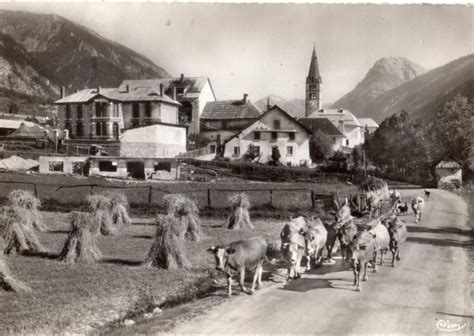 Val des Prés VAL DES PRES L ENTREE DU VILLAGE Vroeger en Vandaag