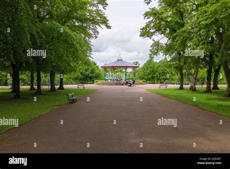 Leisure Pathways Hi Res Stock Photography And Images Alamy