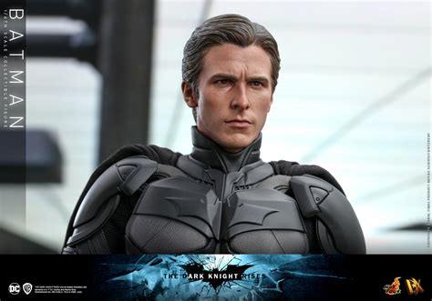 Hot Toys To Re Release Batman And The Bat Pod From The Dark Knight Rises The Toyark News