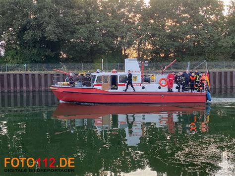 Feuerwehreinsatz Im Hafen Foto De