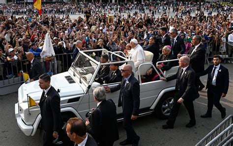 Popemobile History Cars Bulletproof Mercedes And Facts Britannica