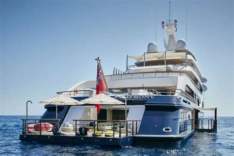 The most stunning features of Bernard Arnault's $150 million superyacht ...