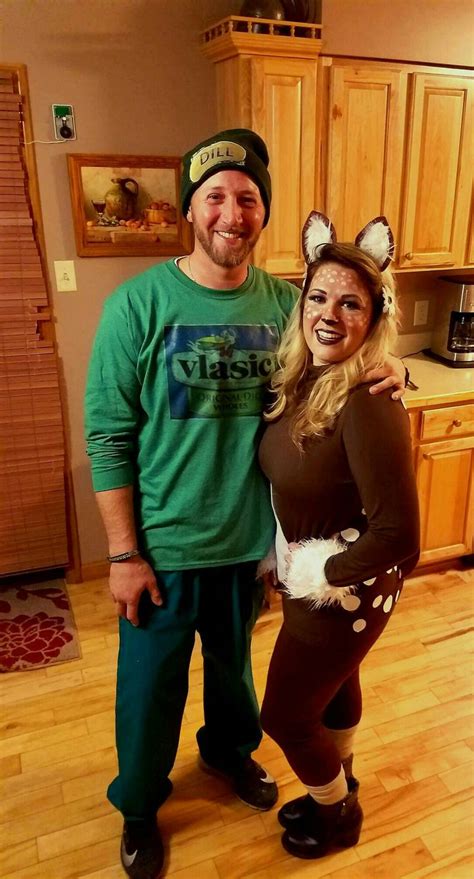 Dill Doe Costume Punny Halloween Costumes Couple Halloween Couple