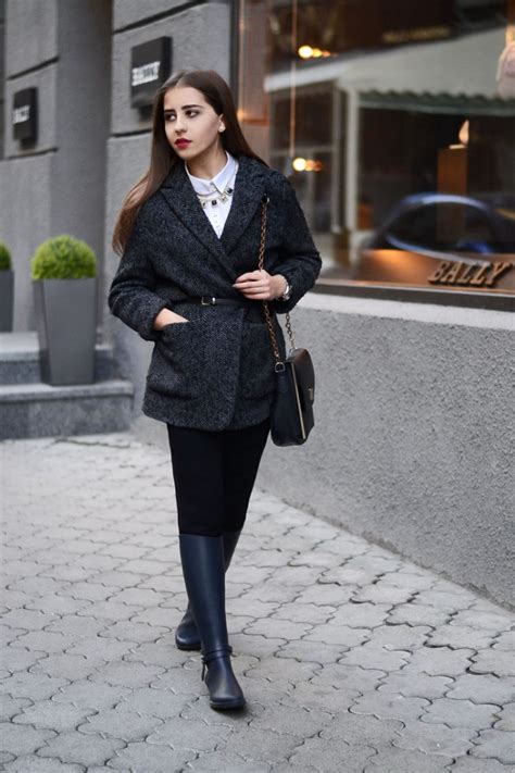 Looks Con Botas De Lluvia Que Resaltan Tus Outfits Mujer Saludable