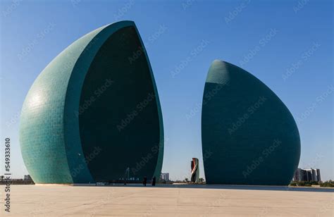 Baghdad Iraq November 2022 Split Turquoise Domes Of Al Shaheed War