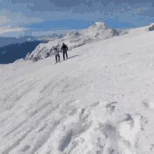 Funny Ski Accidents GIFs | Tenor