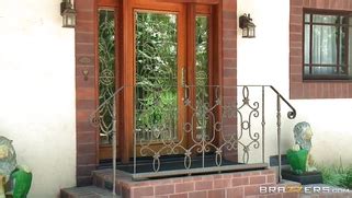 Amirah Adara In Heels Tight Shorts And A Shirt Washing Her Ex S Car Porn Movies Movs