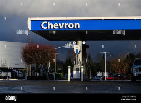 Bellevue Wa Usa December 10 2023 Chevron Sign On Gas Station