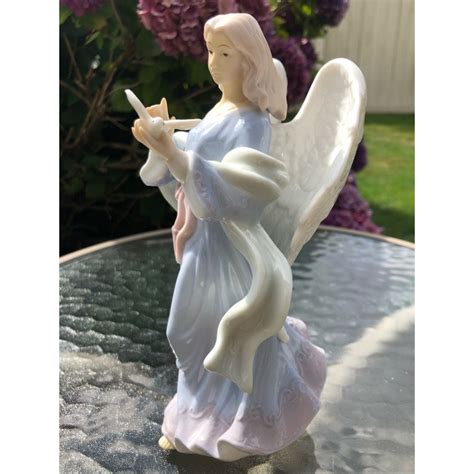 Large Porcelain Angel Figurine Holding A Dove Angel Wings Etsy Nederland