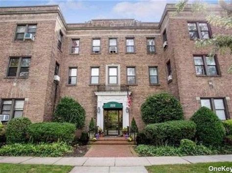 Garden City NY Condos & Apartments For Sale - 29 Listings | Zillow