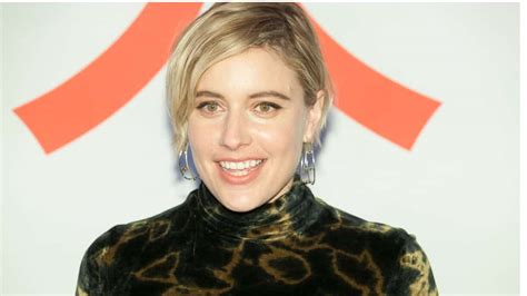 Lady Bird Director Greta Gerwig To Co Write Barbie Movie Starring