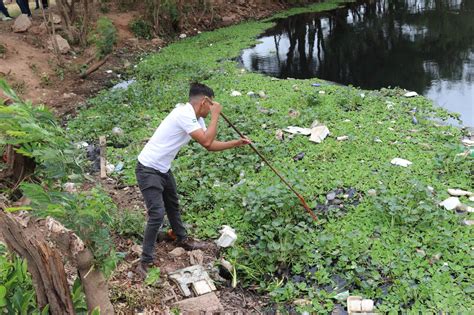 Emacruz Retira Toneladas De Residuos De La Laguna Claracuta El