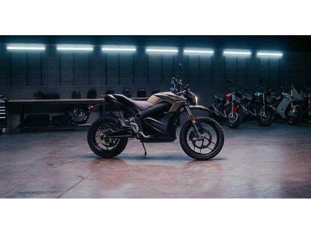 ZERO MOTORCYCLES Zero Ds Zf 18 0 Abs 2022 Inkl Power Tank 11kw Ab A1