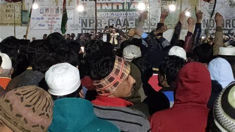 MORADABAD MAIN CAA NRC NPR KE KHILAF PROTEST KE DAURAN IS BACCHE KI