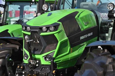 Are Deutz-Fahr Tractors Any Good? (Explained for Beginners) - UpHomely