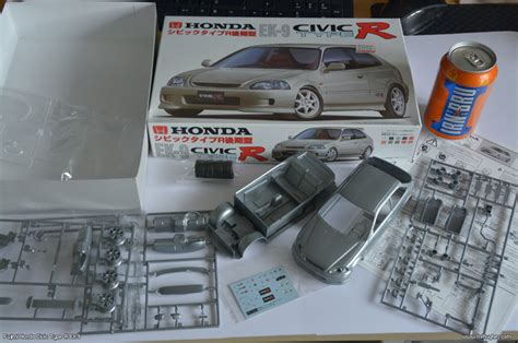 Honda Civic Type R EK9 1 24 Photographs