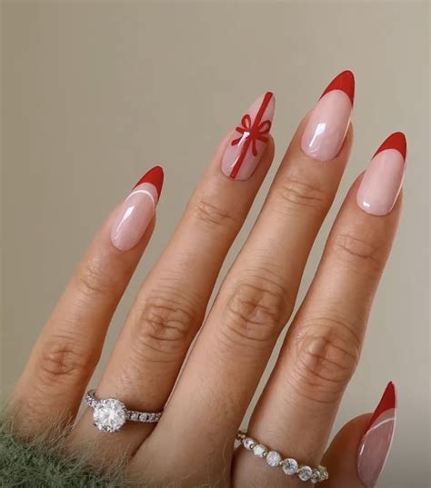 Red Christmas Nails Christmas Gel Nails Christmas Nail Ideas Holiday