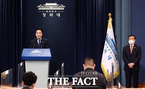 文대통령 국민소통수석에 박수현 전 대변인 임명靑 참모진 8명 인사 네이트 뉴스