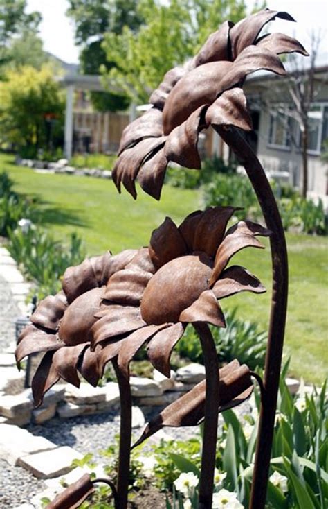 40 Utterly Beautiful Rusted Metal Art Works – Bored Art