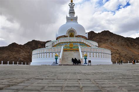 Shanti Stupa Monument in Leh - PixaHive