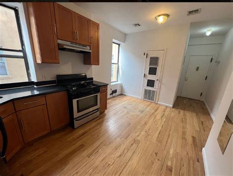 2 Bedrooms At 1496 Bushwick Avenue For 2440 By Norah Joy Glinka Renthop