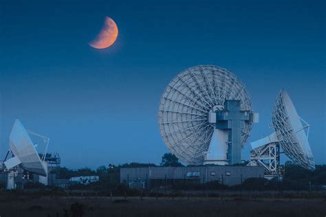 Inside The Uk S Resurrected Deep Space Hub Helping Astronauts Return To