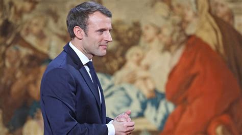 Emmanuel Macron Frankreichs Pr Sident K Ndigt Gesetz Gegen Fake News