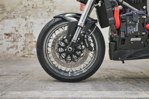 Modern Super Sport: Ducati 749 Café Racer – BikeBound