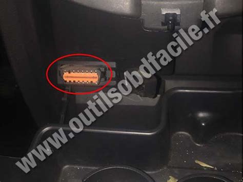 OBD Stecker In Lancia Phedra 2002 2014 Einfach Ihren Adapter Finden